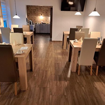 Hotel Angerland Garni راتينغن المظهر الخارجي الصورة