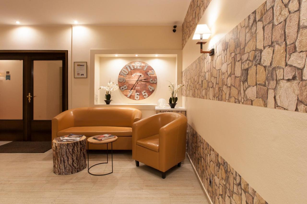 Hotel Angerland Garni راتينغن المظهر الخارجي الصورة