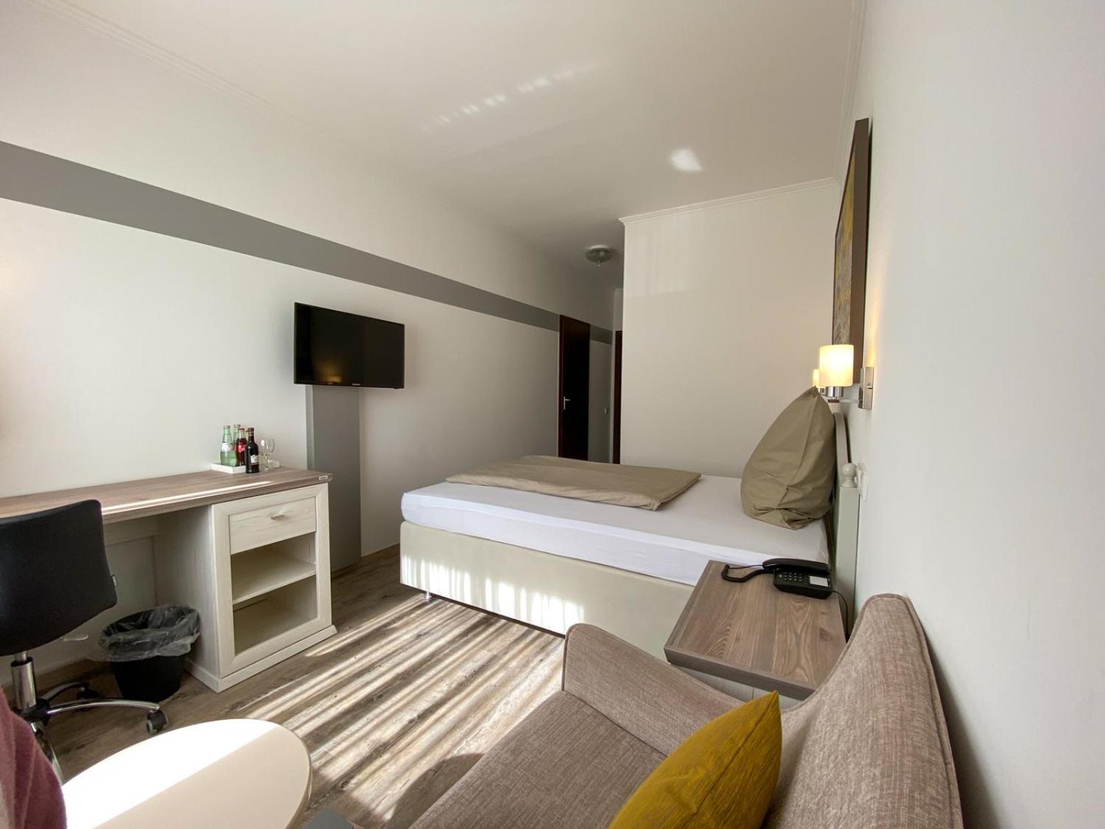 Hotel Angerland Garni راتينغن المظهر الخارجي الصورة