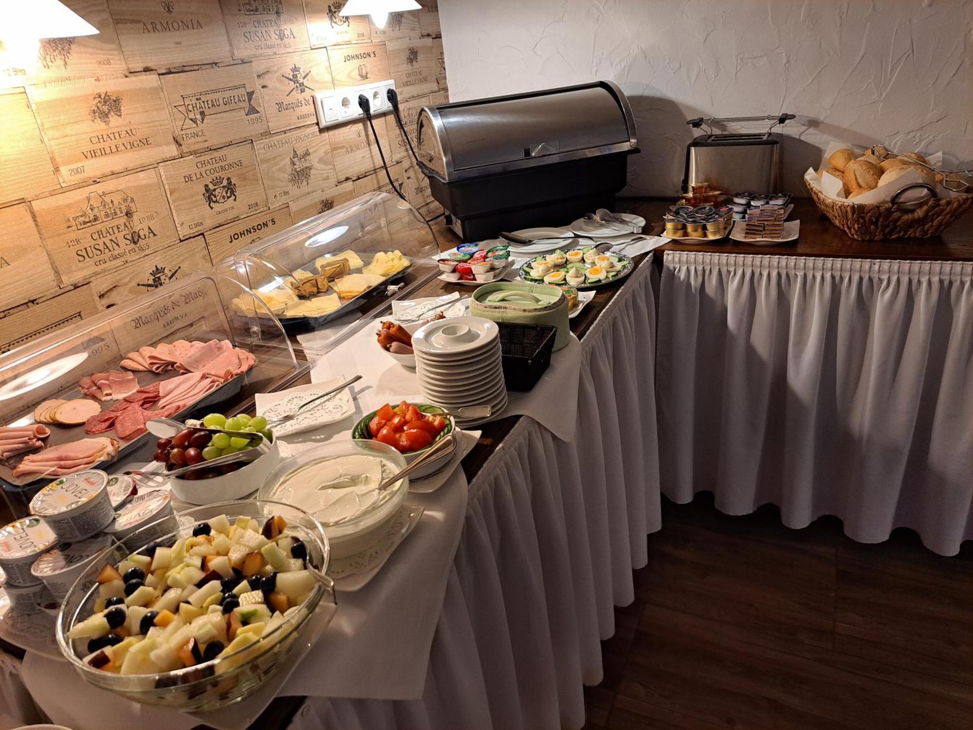 Hotel Angerland Garni راتينغن المظهر الخارجي الصورة